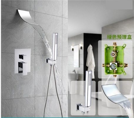 Chine Robinet de douche de cascade d'économie de l'espace, ensemble de robinet de douche avec le jet de douche de main fournisseur